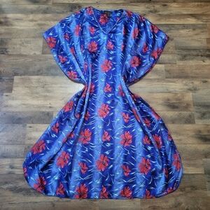 Up 2Date Fashion Blue Floral Kraftan Short Sleeve One Size MuMu Dress Size OS